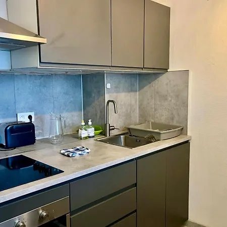 Capucine, Duplex A 5 Min *