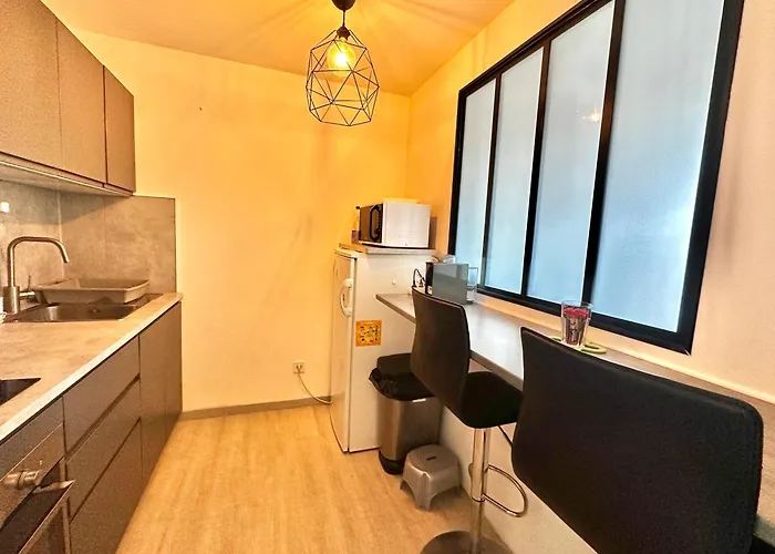 Capucine, Duplex A 5 Min Apartment *